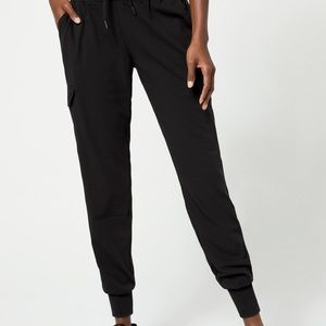 Jaanuu scrub pants